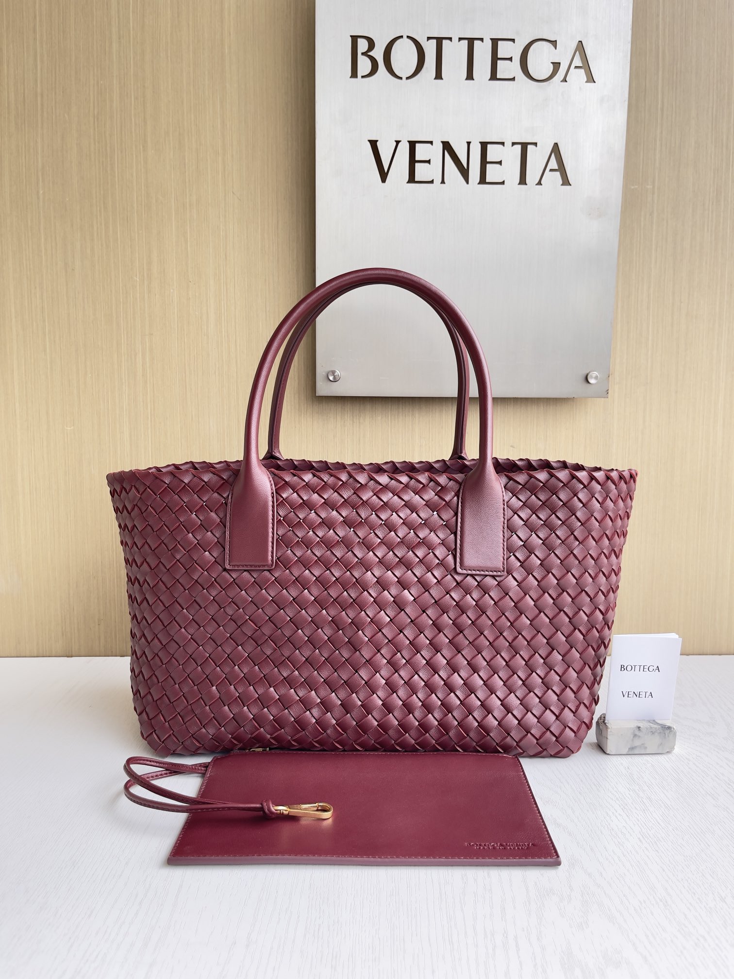 보테가베네타 Bottega Veneta Cabat 608810