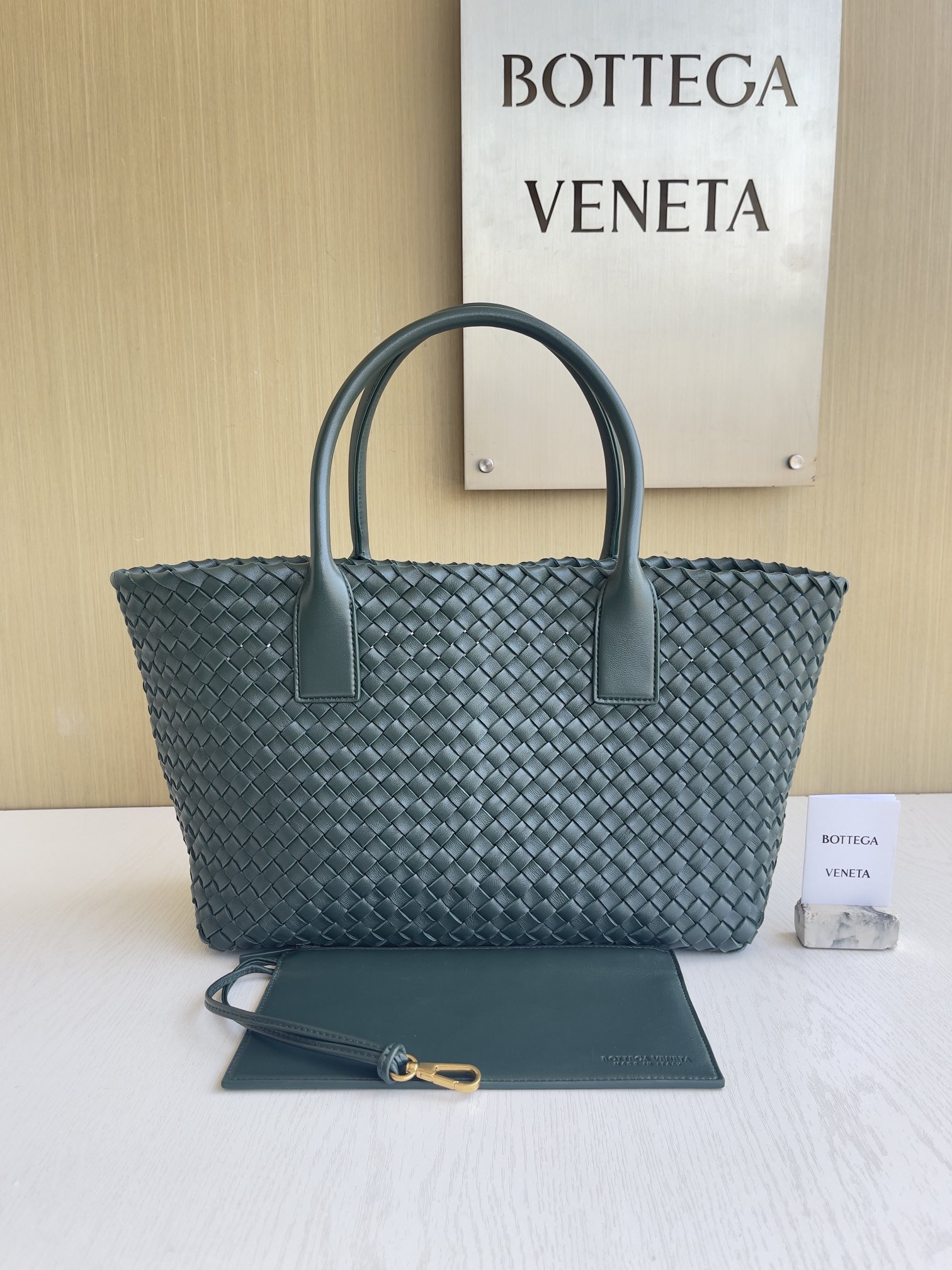 보테가베네타 Bottega Veneta 토트 백 608810