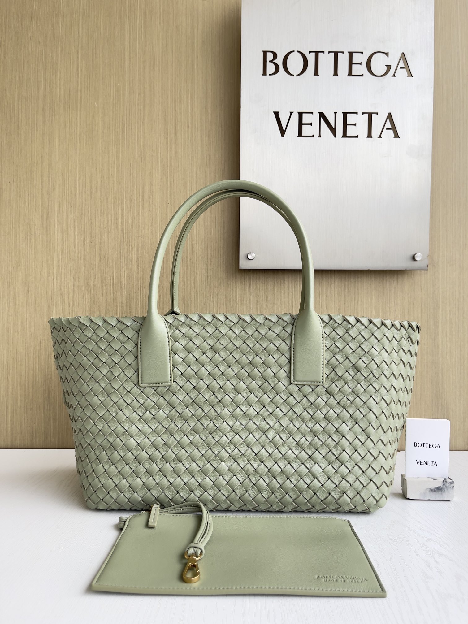 보테가베네타 Bottega Veneta Cabat 608810