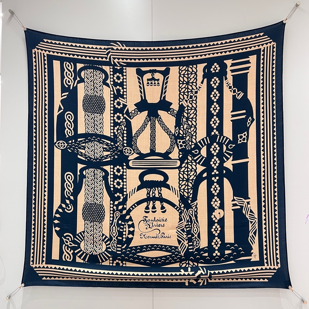 에르메스 Hermes 숄 136×137CM
