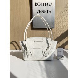 보테가베네타 Bottega Veneta 토트 백 666874