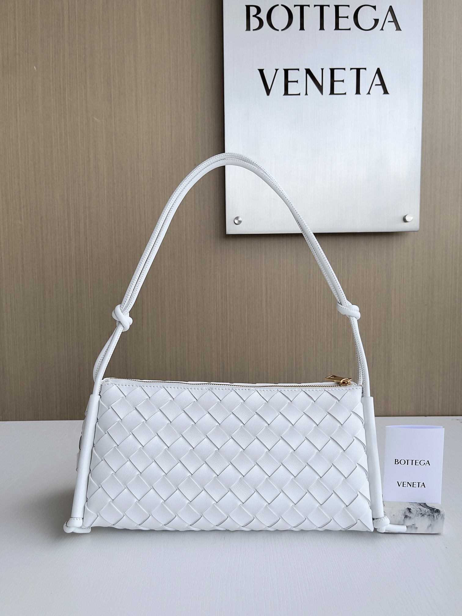 보테가베네타 Bottega Veneta 숄더백 701025