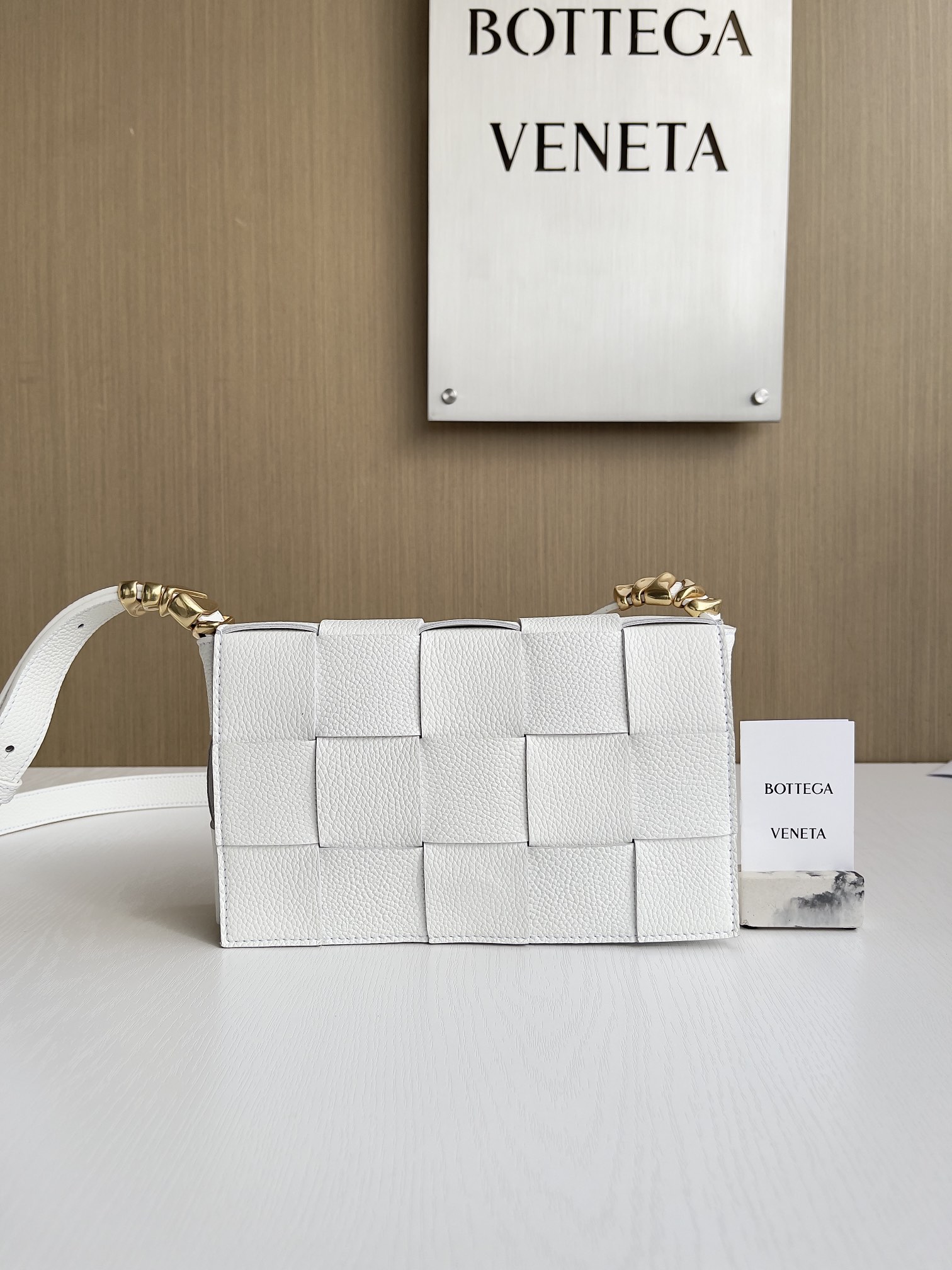 보테가 베네타 Bottega Veneta Cassette 666870