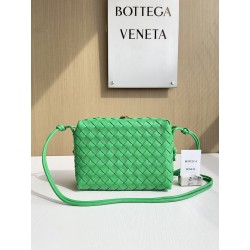 보테가베네타 Bottega Veneta Loop 크로스 백 680255