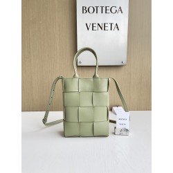 보테가베네타 Bottega Veneta 토트 백 709341