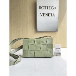 보테가베네타 Bottega Veneta Cassette 크로스 백 667298