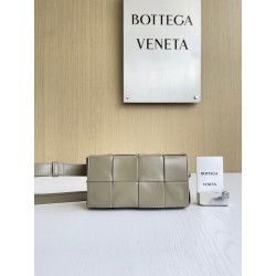 보테가베네타 Bottega Veneta 벨트 백 6510531