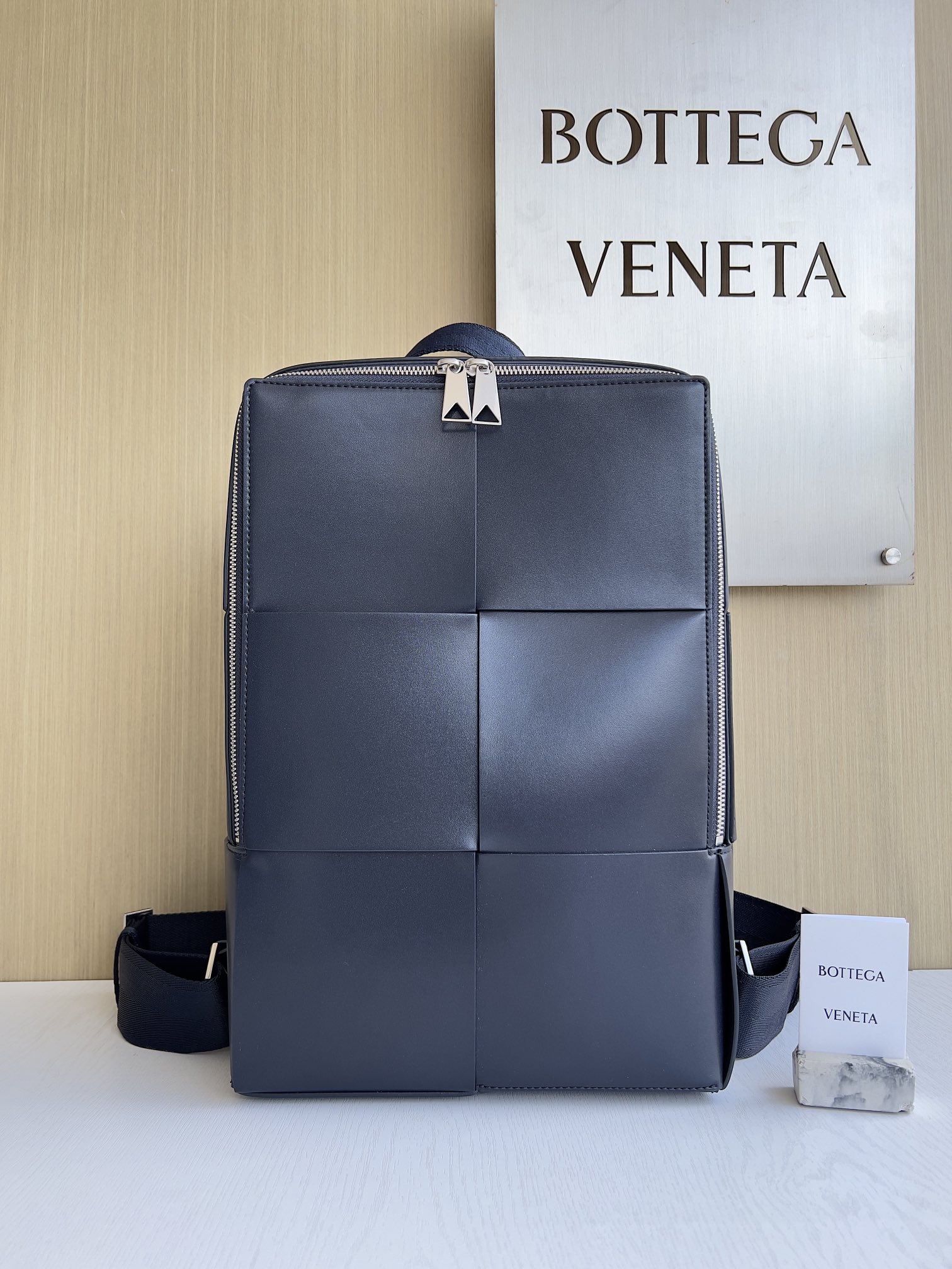 보테가베네타 Bottega Veneta 백팩 680092