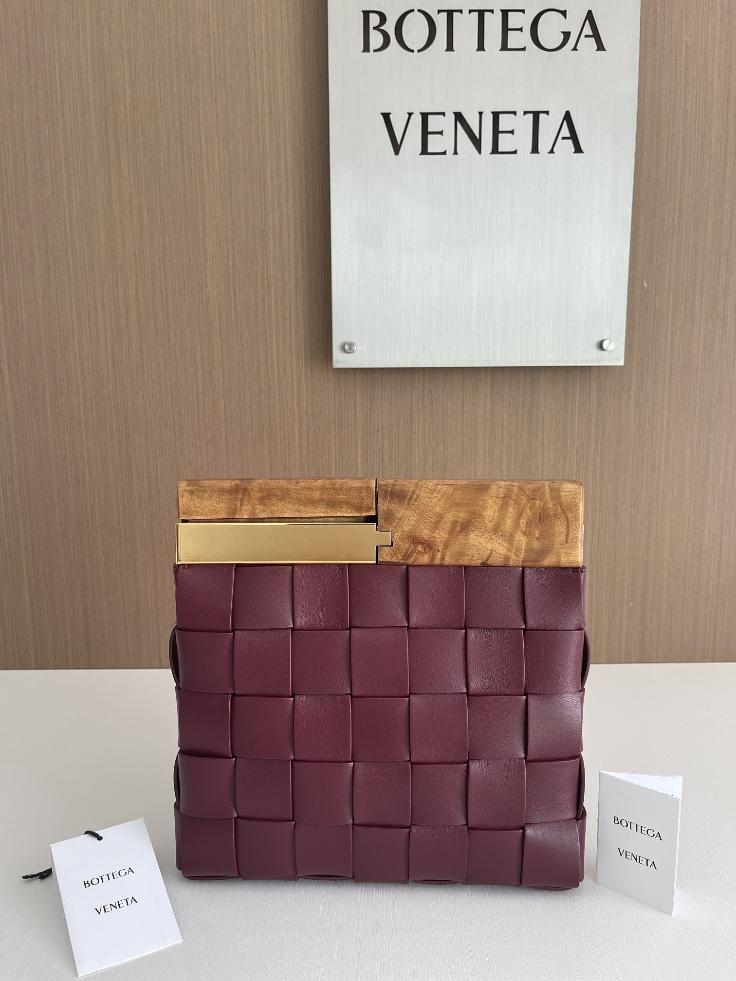 보테가베네타 Bottega Veneta  Snap 클러치 70394