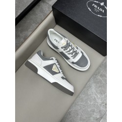 프라다 Prada 스니커즈