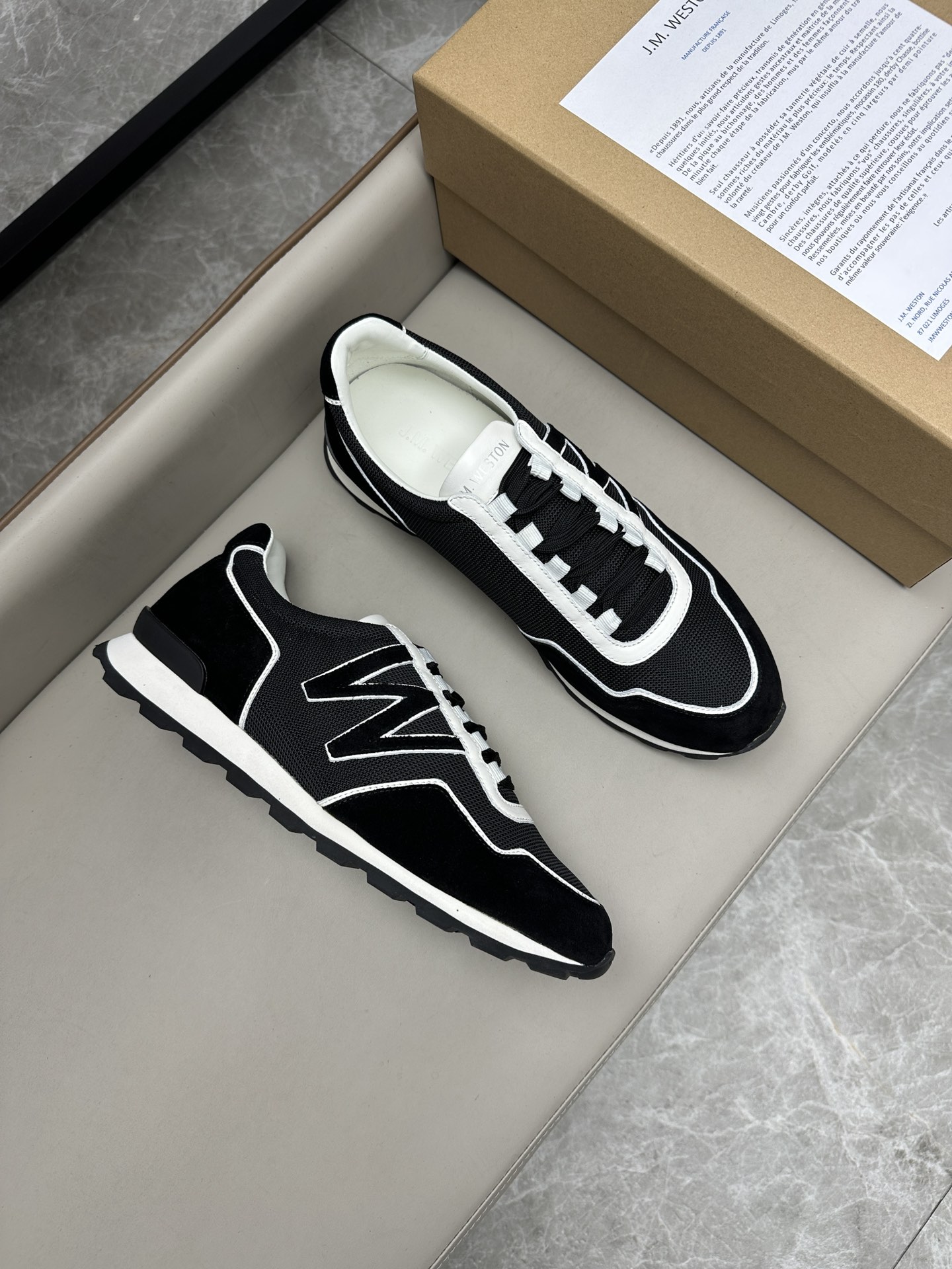 J.M.WESTON 스니커즈