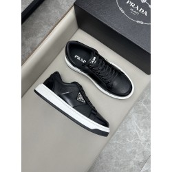 프라다 Prada 스니커즈