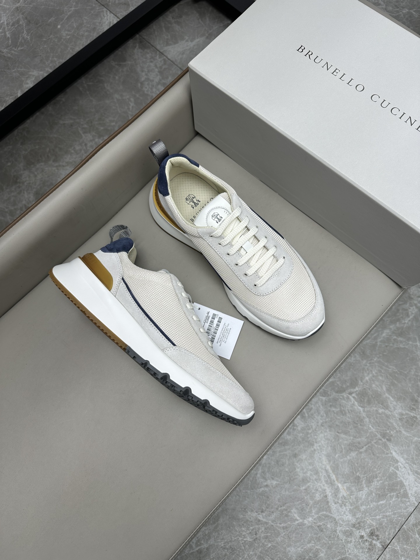 Brunello Cucinelli 스니커즈