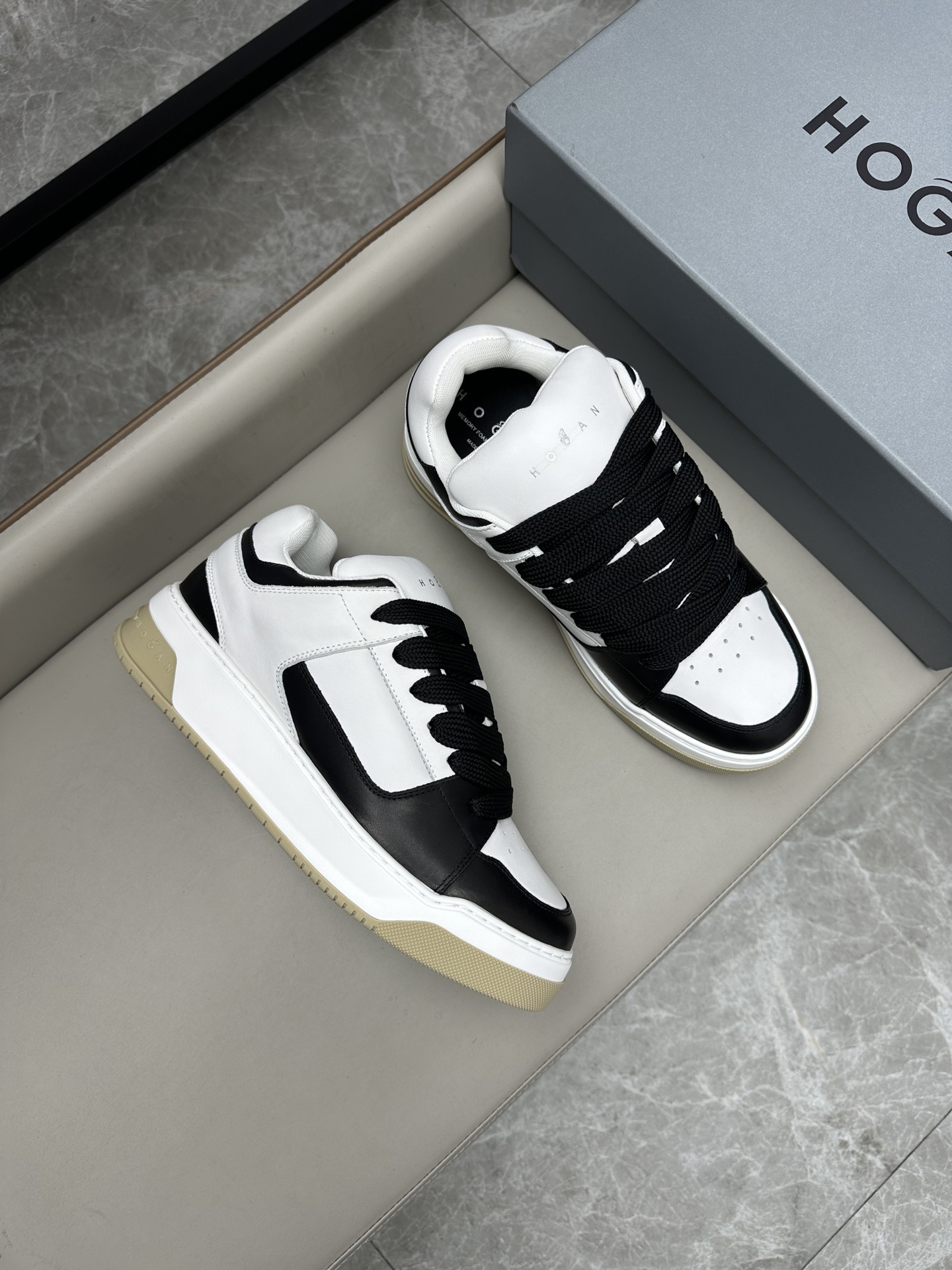 호간 Hogan 스니커즈