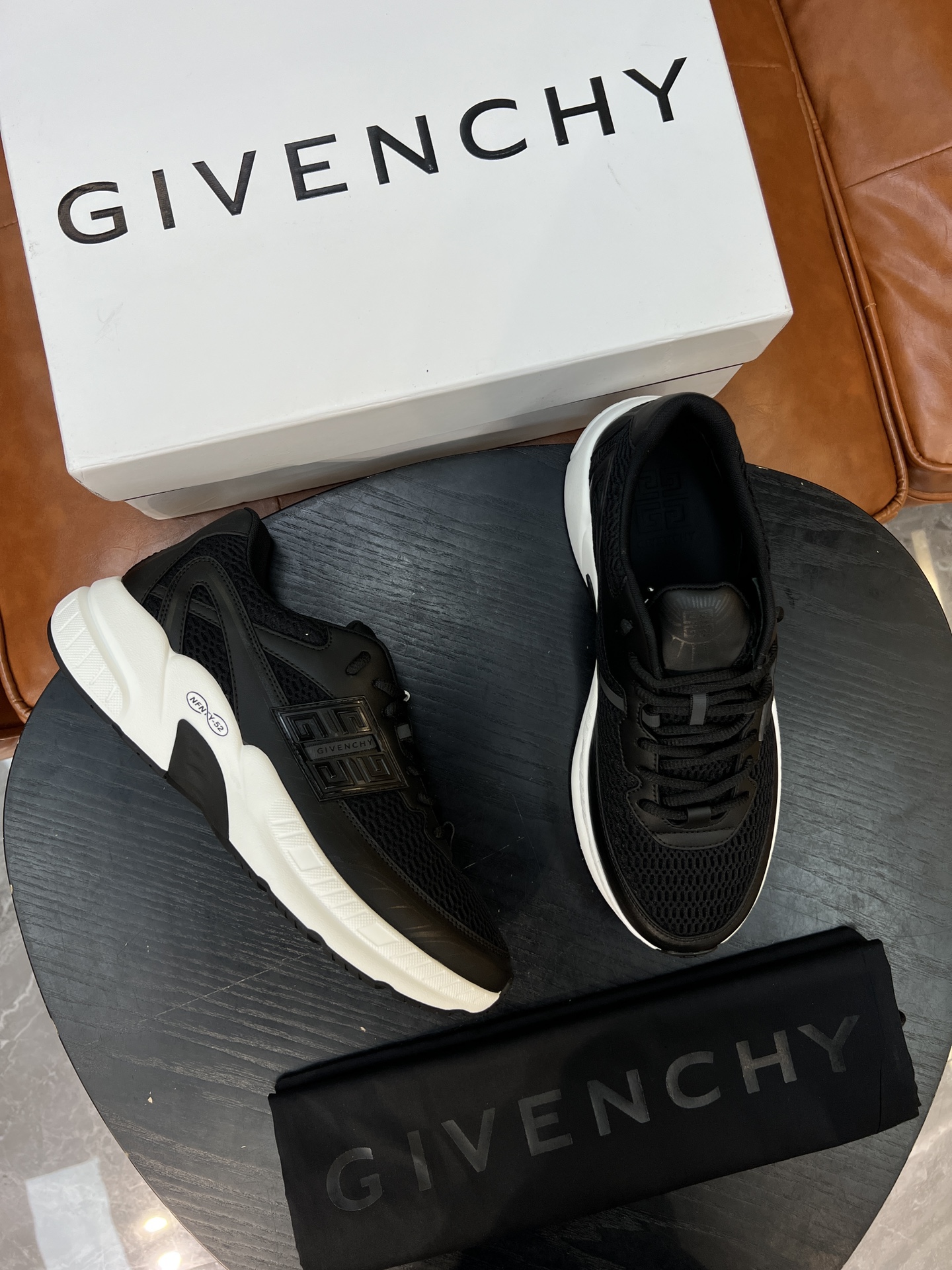 지방시 Givenchy 스니커즈