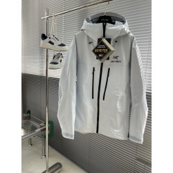 아크테릭스 ARC'TERYX 재킷