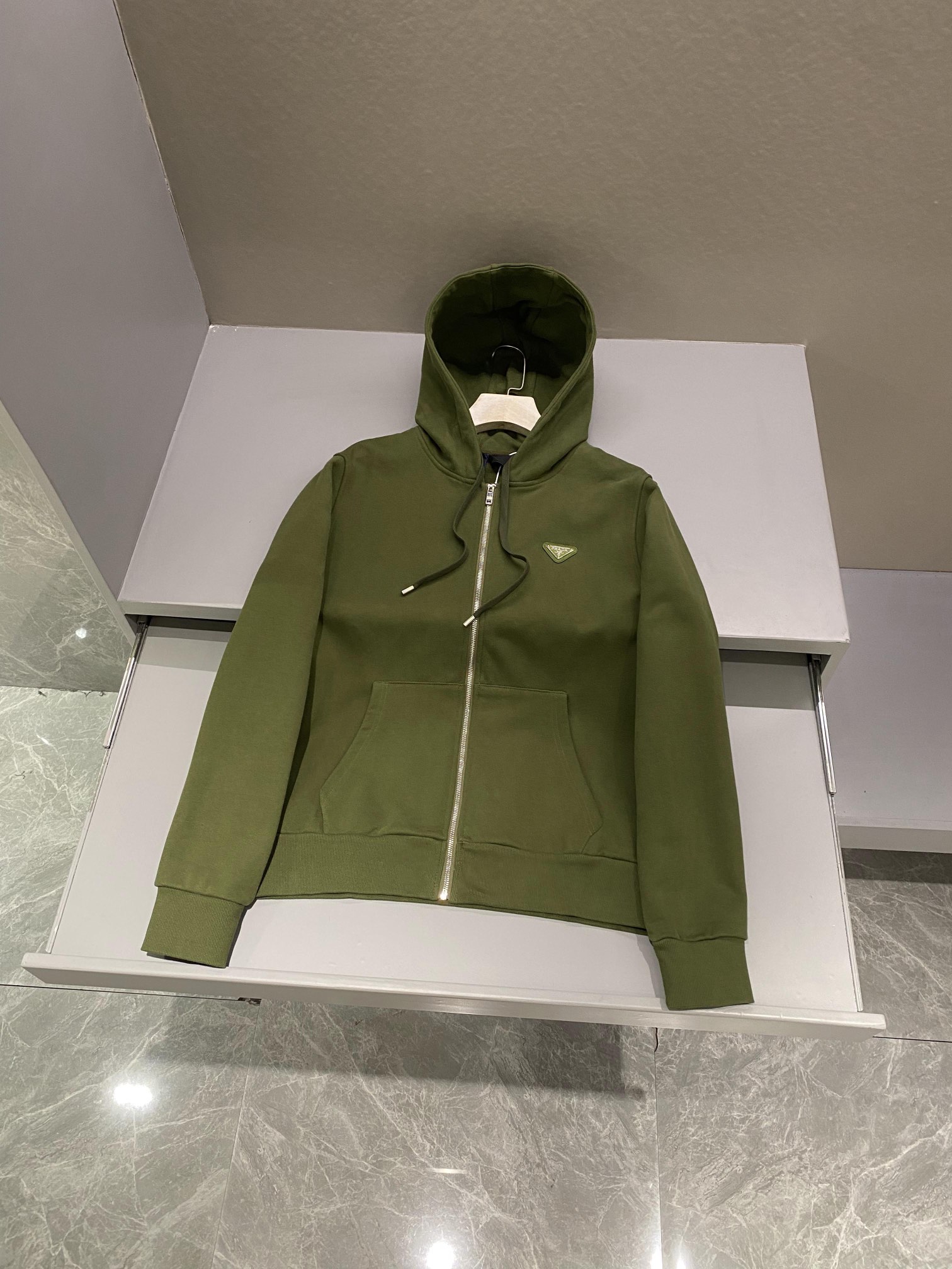 프라다 Prada 후드재킷