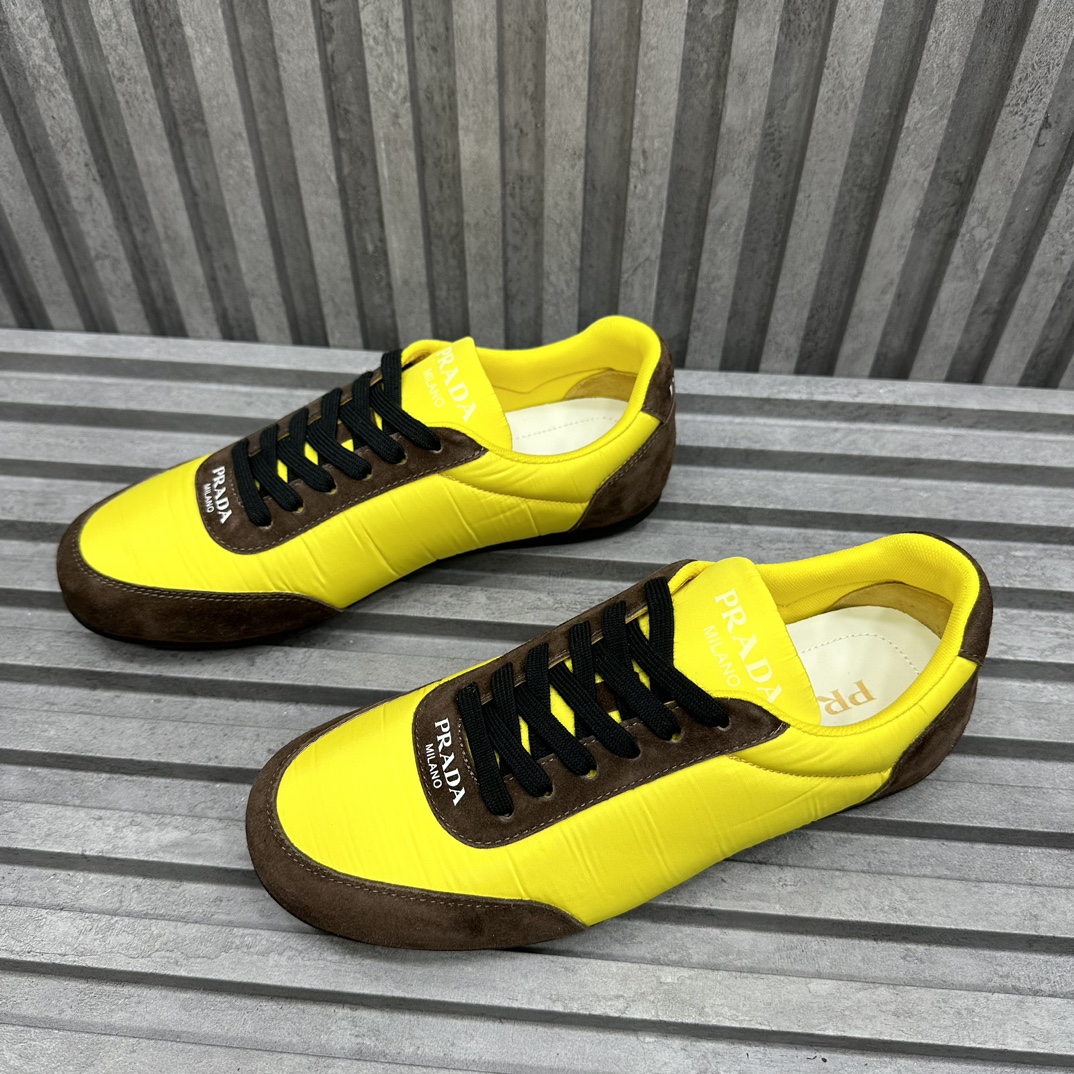 프라다 Prada 스니커즈