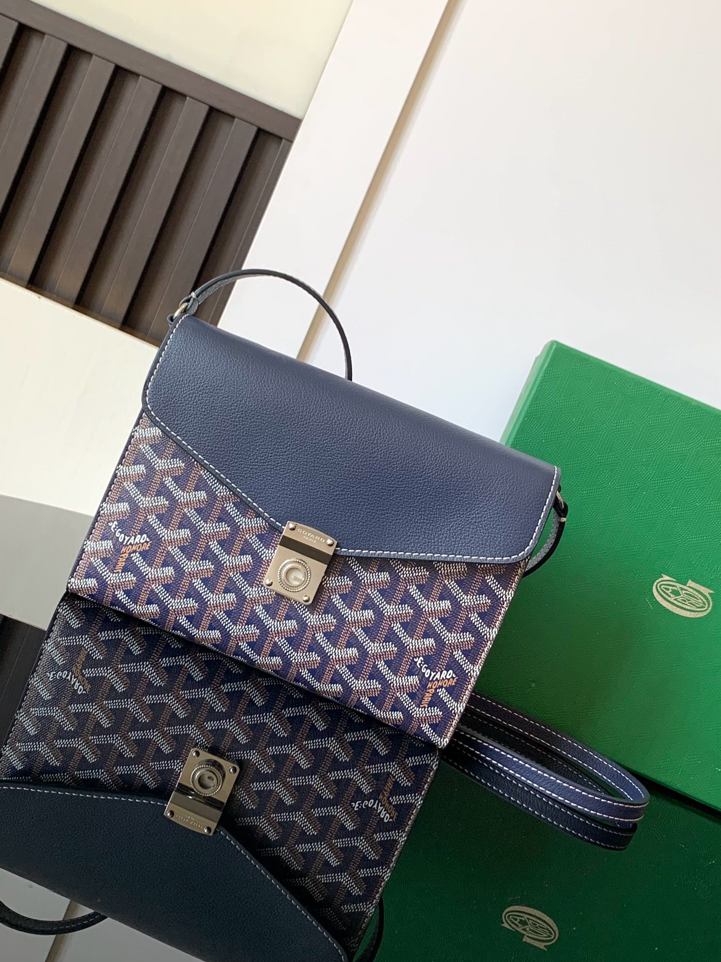 고야드 Goyard Chypre 크로스 백 21CM
