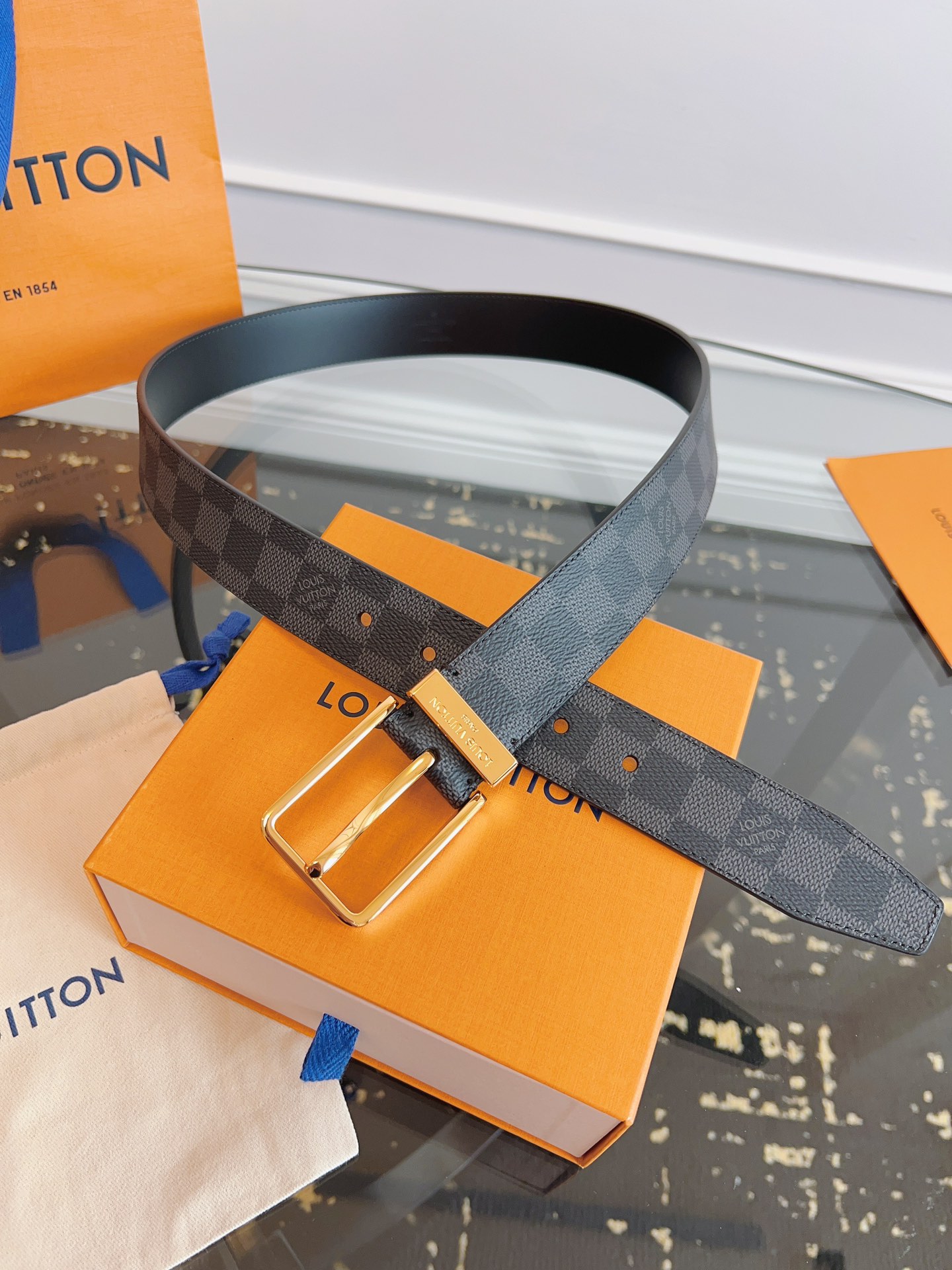 루이비통 Louis Vuitton 벨트 35mm