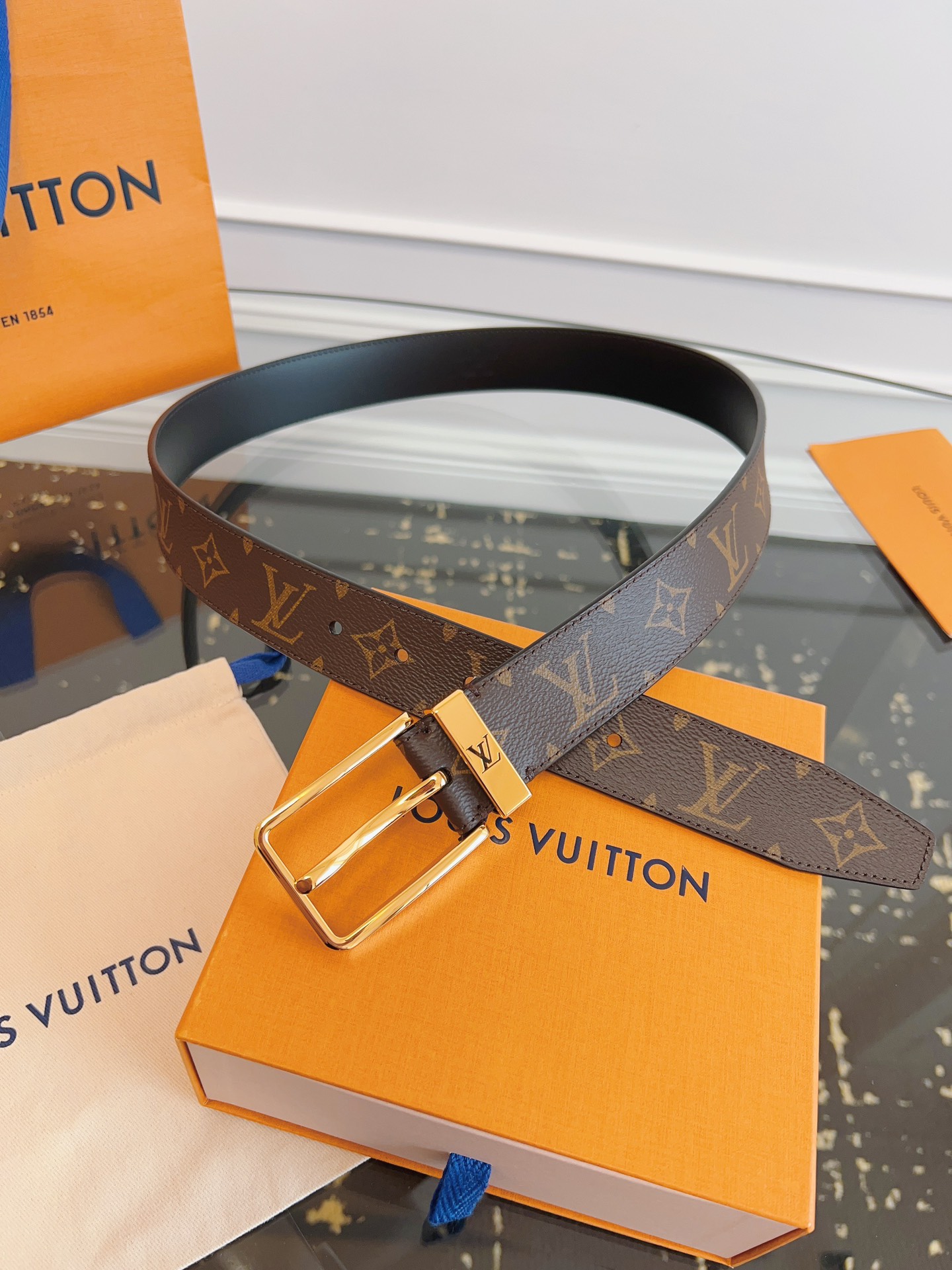 루이비통 Louis Vuitton 벨트 35mm