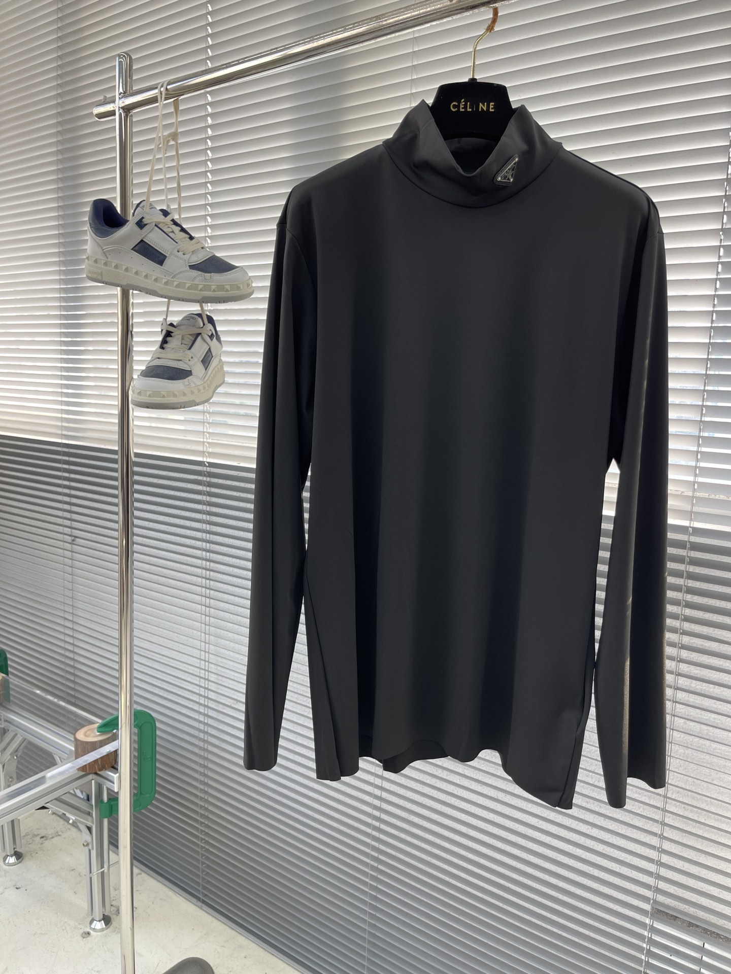 프라다 Prada 긴팔 티셔츠