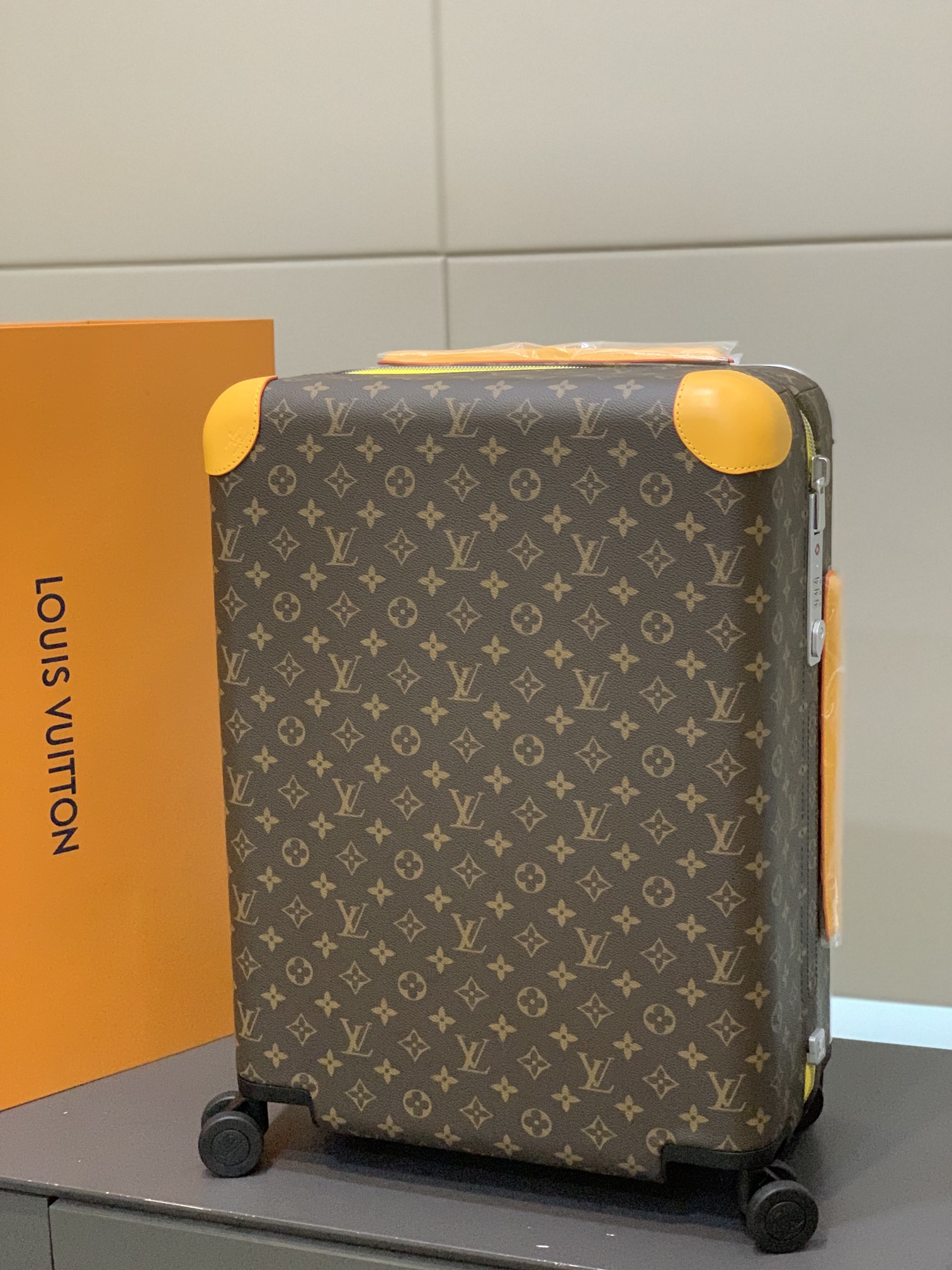 루이비통 Louis Vuitton 캐리어 55CM