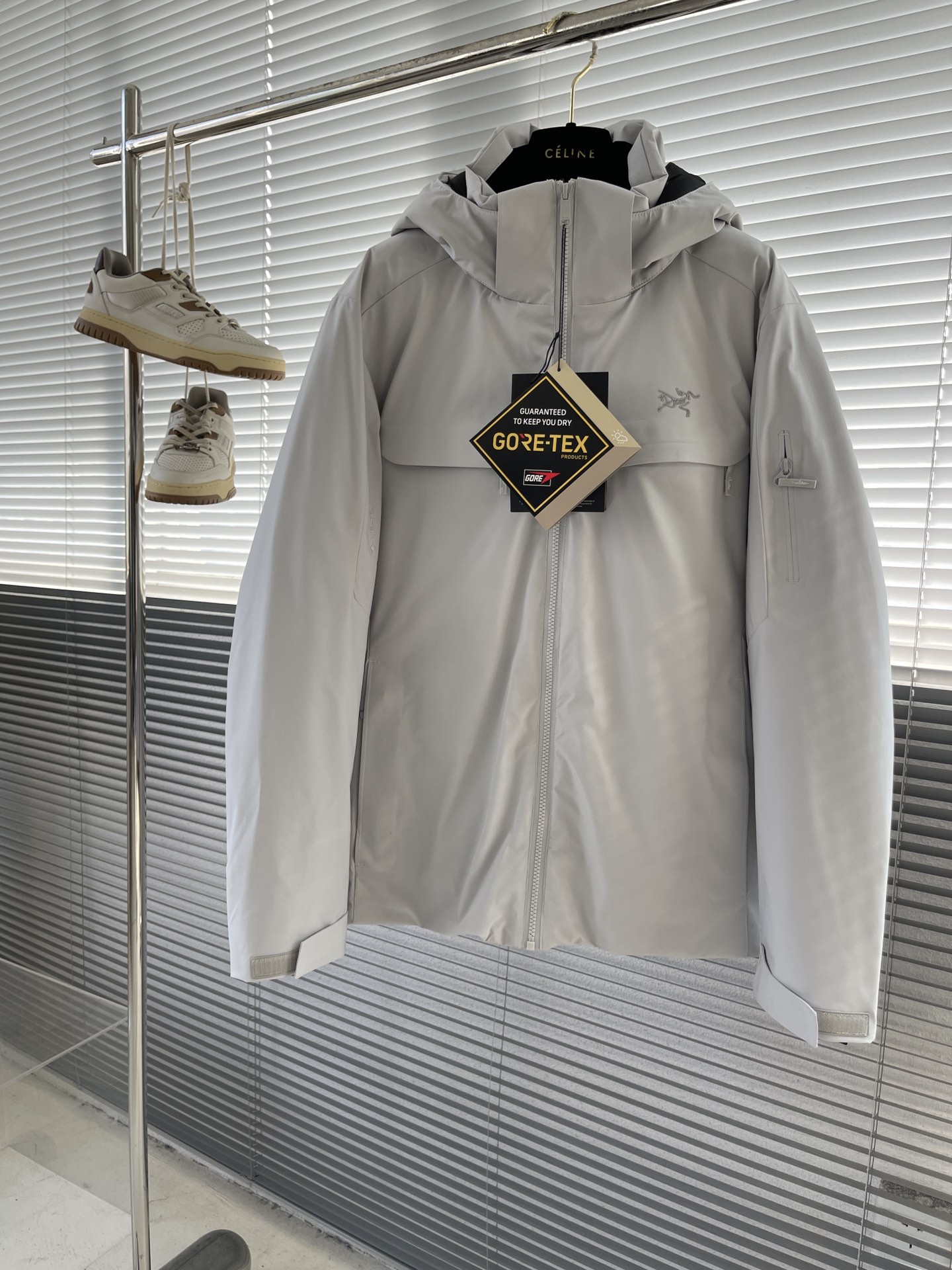 아크테릭스 ARC'TERYX 패딩