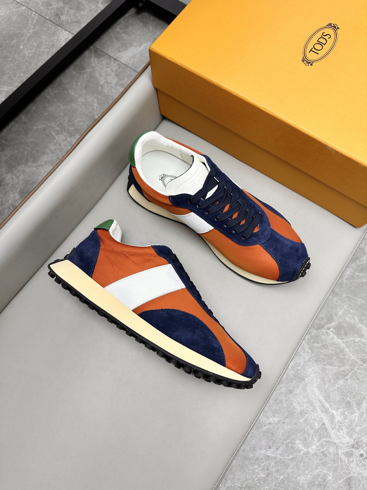 토즈 TOD'S 스니커즈