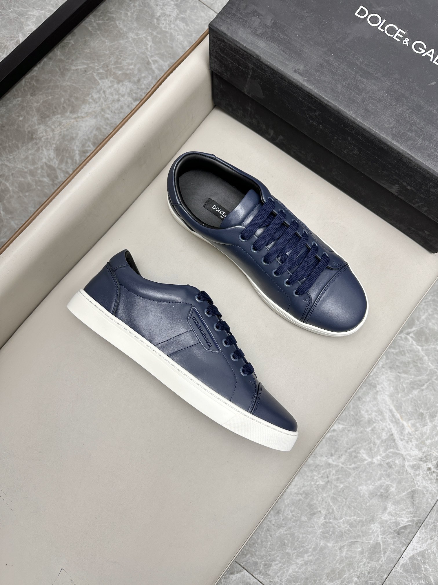 돌체앤가바나 Dolce&Gabbana 스니커즈