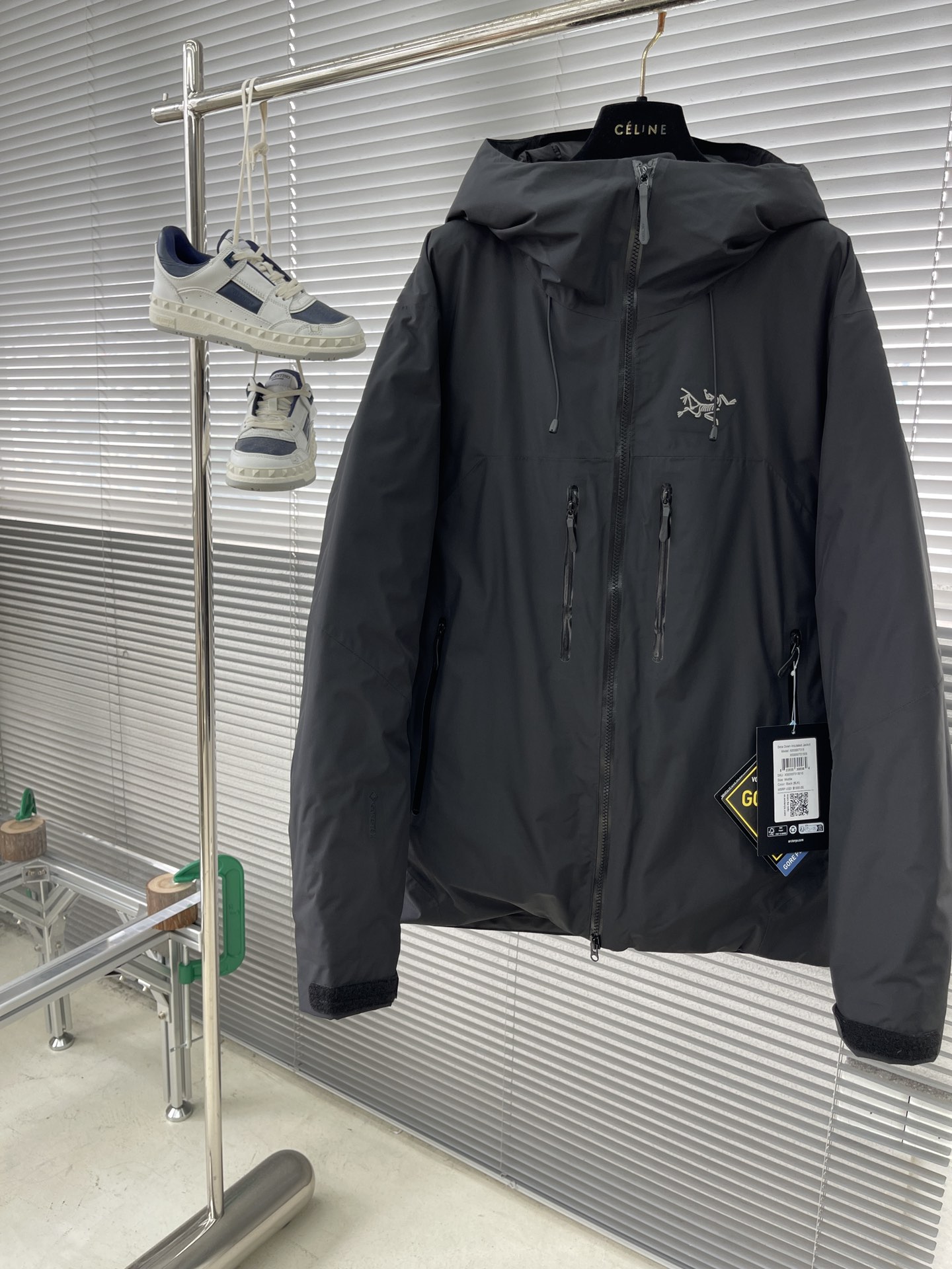 아크테릭스 ARC'TERYX 패딩