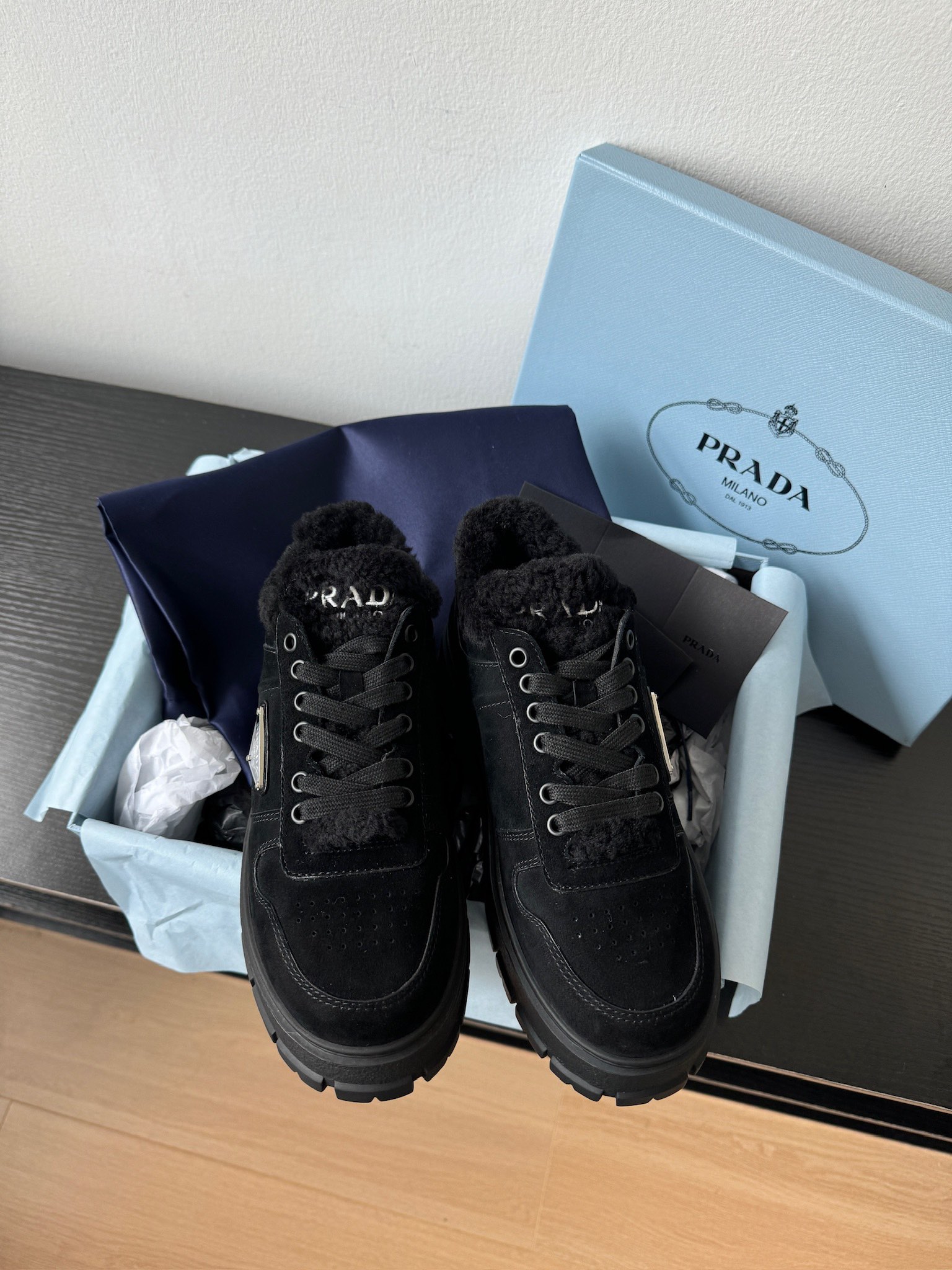 프라다 Prada 스니커즈