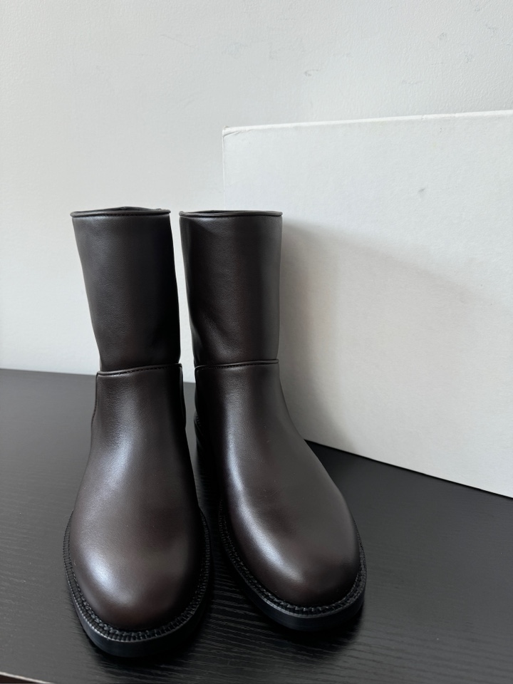 더 로우 The Row 부츠