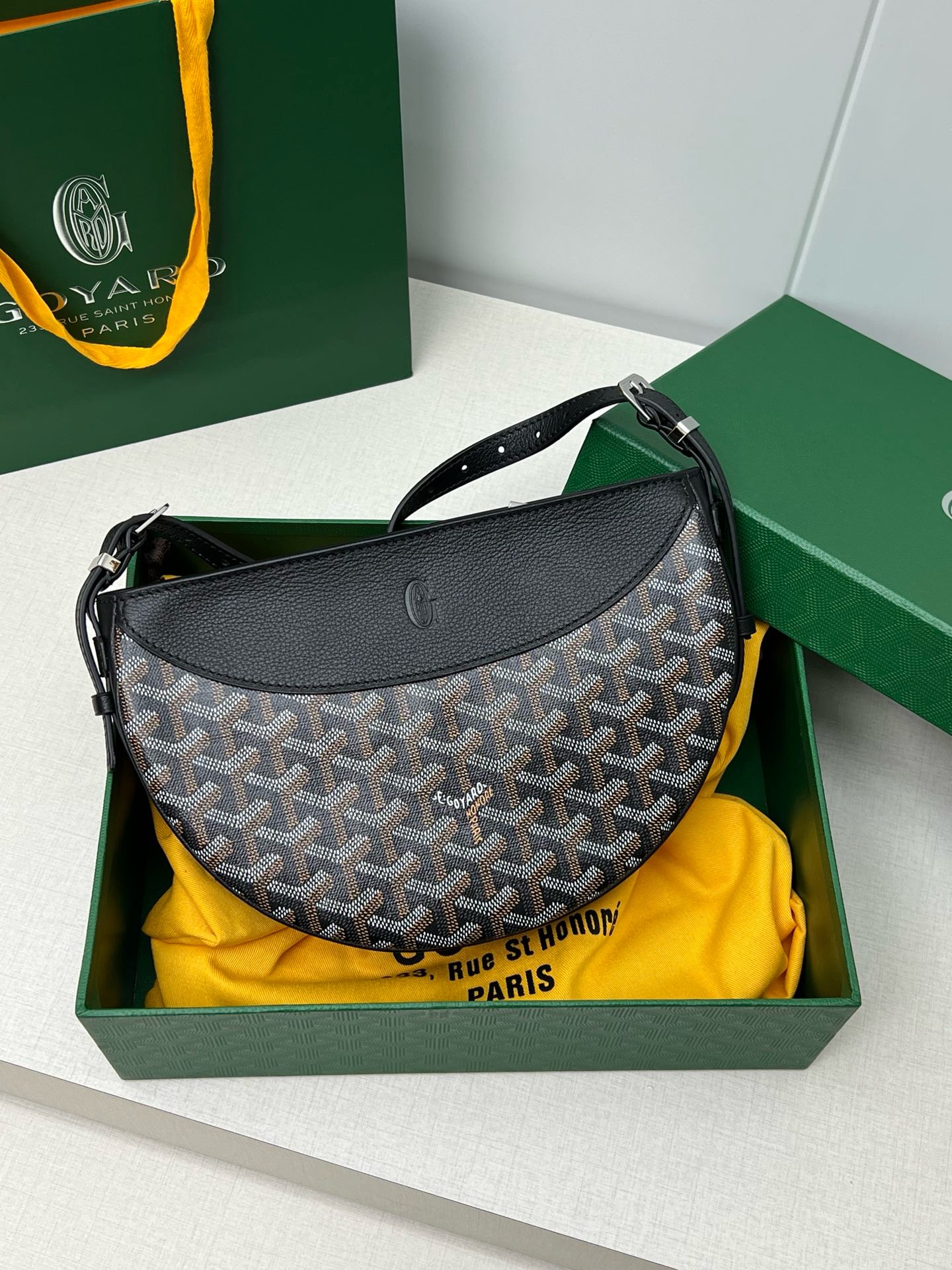 고야드 Goyard Hirondelle 크로스 백 25CM