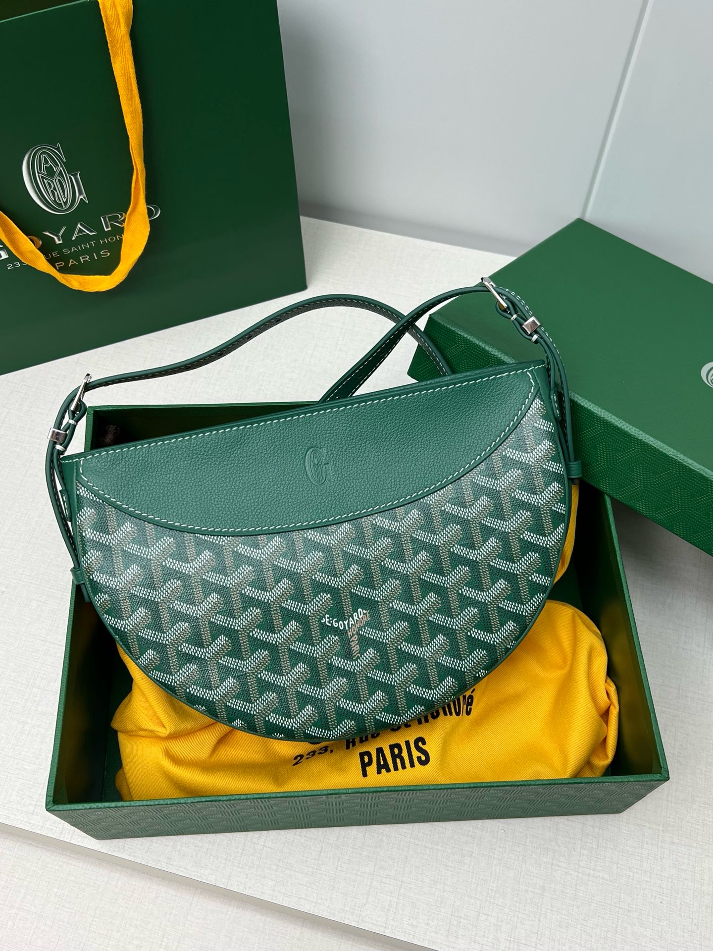 고야드 Goyard Hirondelle 크로스 백 25CM