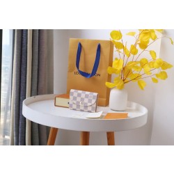 루이비통 Louis Vuitton M62361 지갑 11CM