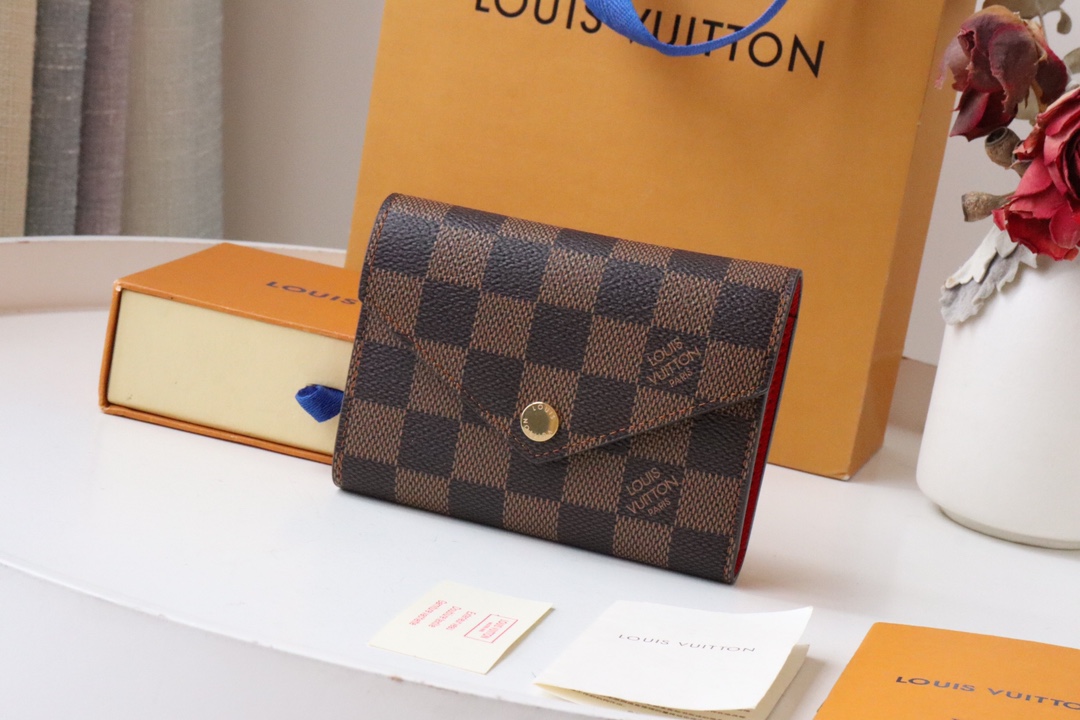 루이비통 Louis Vuitton M62361 지갑 11CM