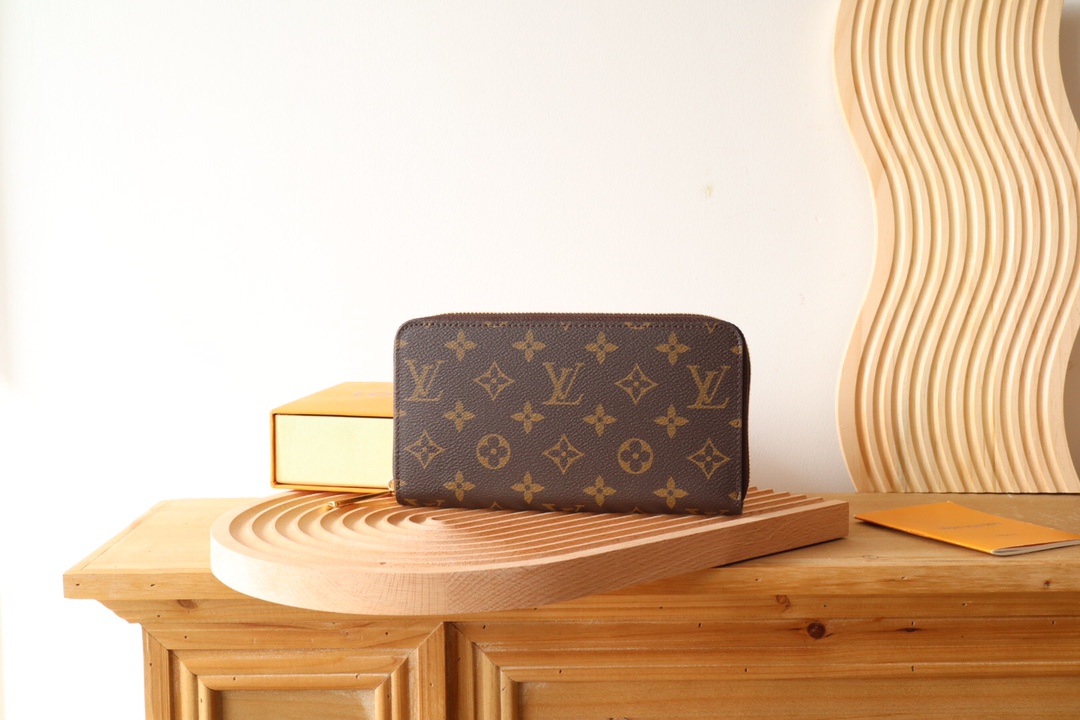 루이비통 Louis Vuitton M60017 지갑 19CM