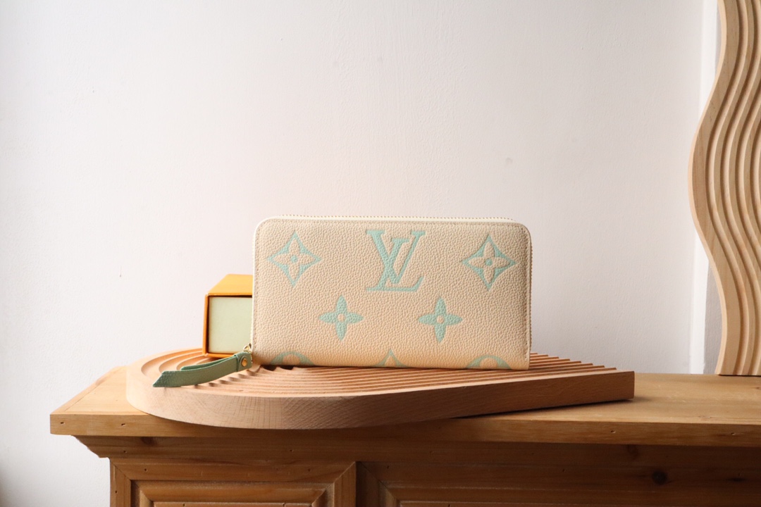 루이비통 Louis Vuitton M69794 지갑 19.5CM