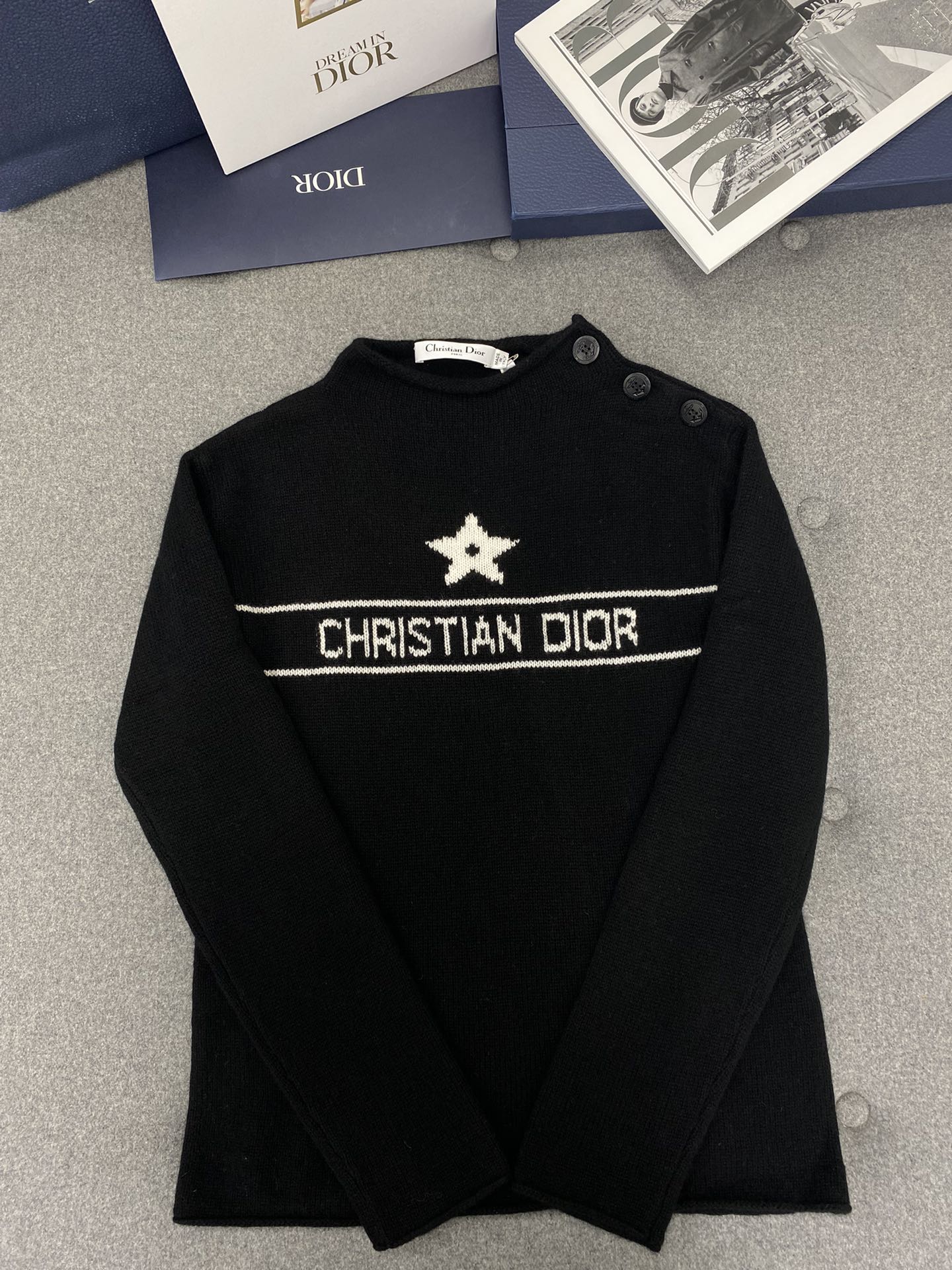 디올 Dior 스웨터