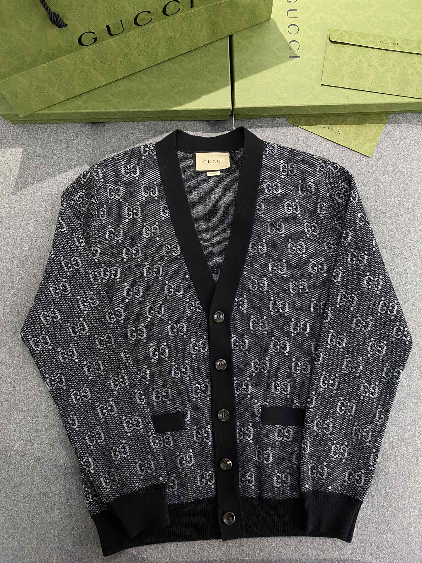 구찌 Gucci 가디건