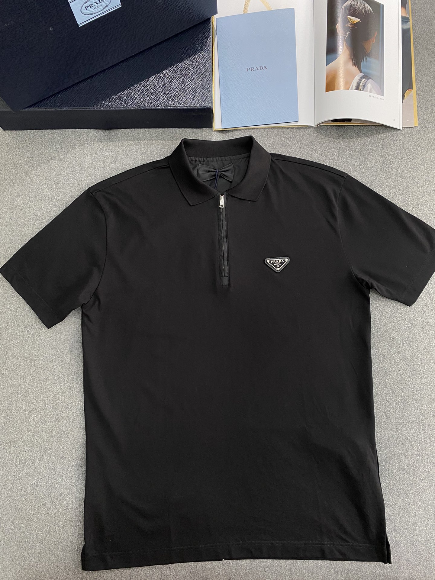 프라다 Prada 반팔 티셔츠