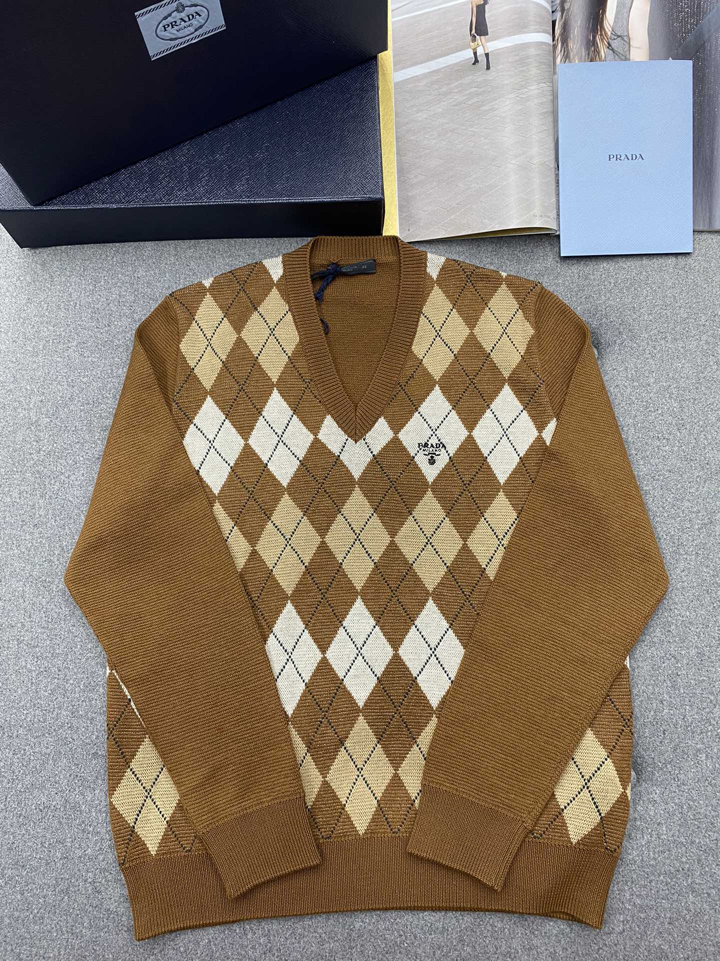 프라다 Prada 스웨터