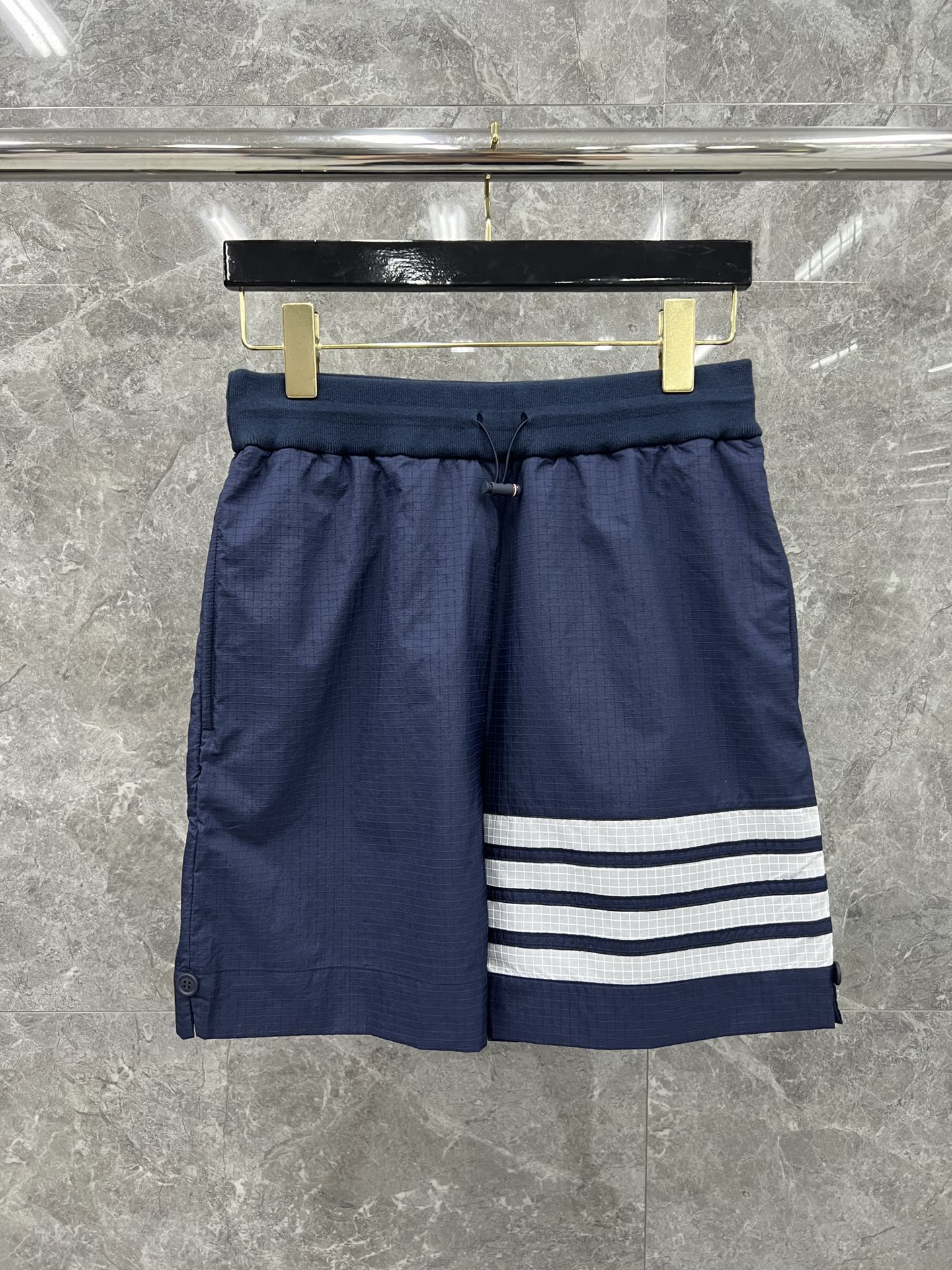 [대리석집]  톰브라운 Thom Browne 반바지