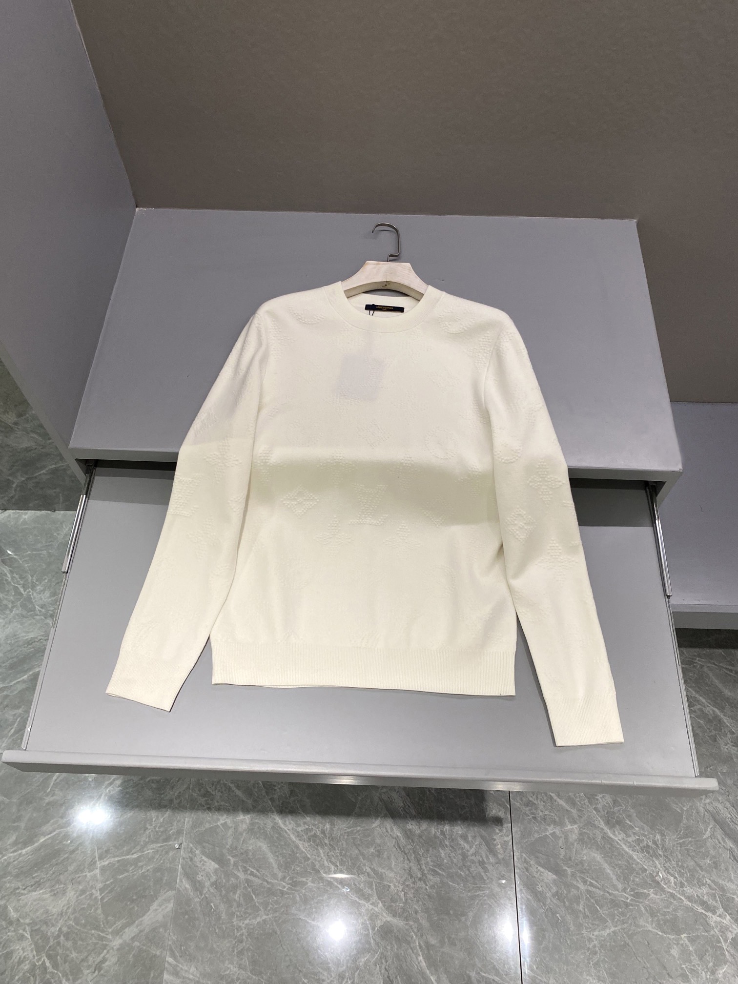 루이비통 Louis Vuitton 스웨터