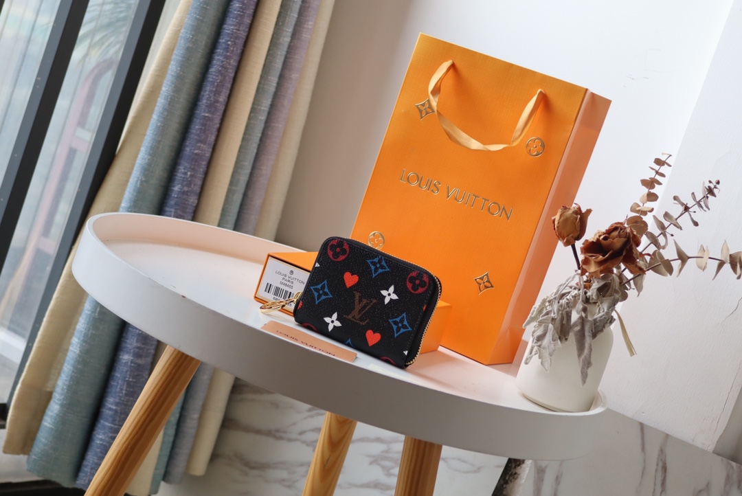 루이비통 Louis Vuitton M80305 지갑 11CM