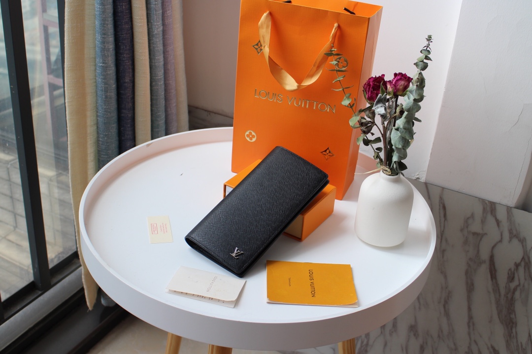 루이비통 Louis Vuitton M30285 지갑