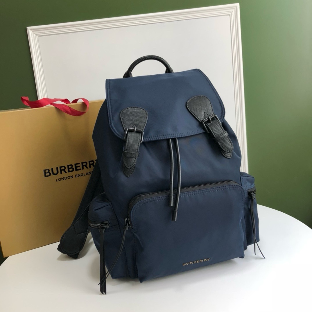 버버리 Burberry 125437 The Rucksack 백팩 42CM