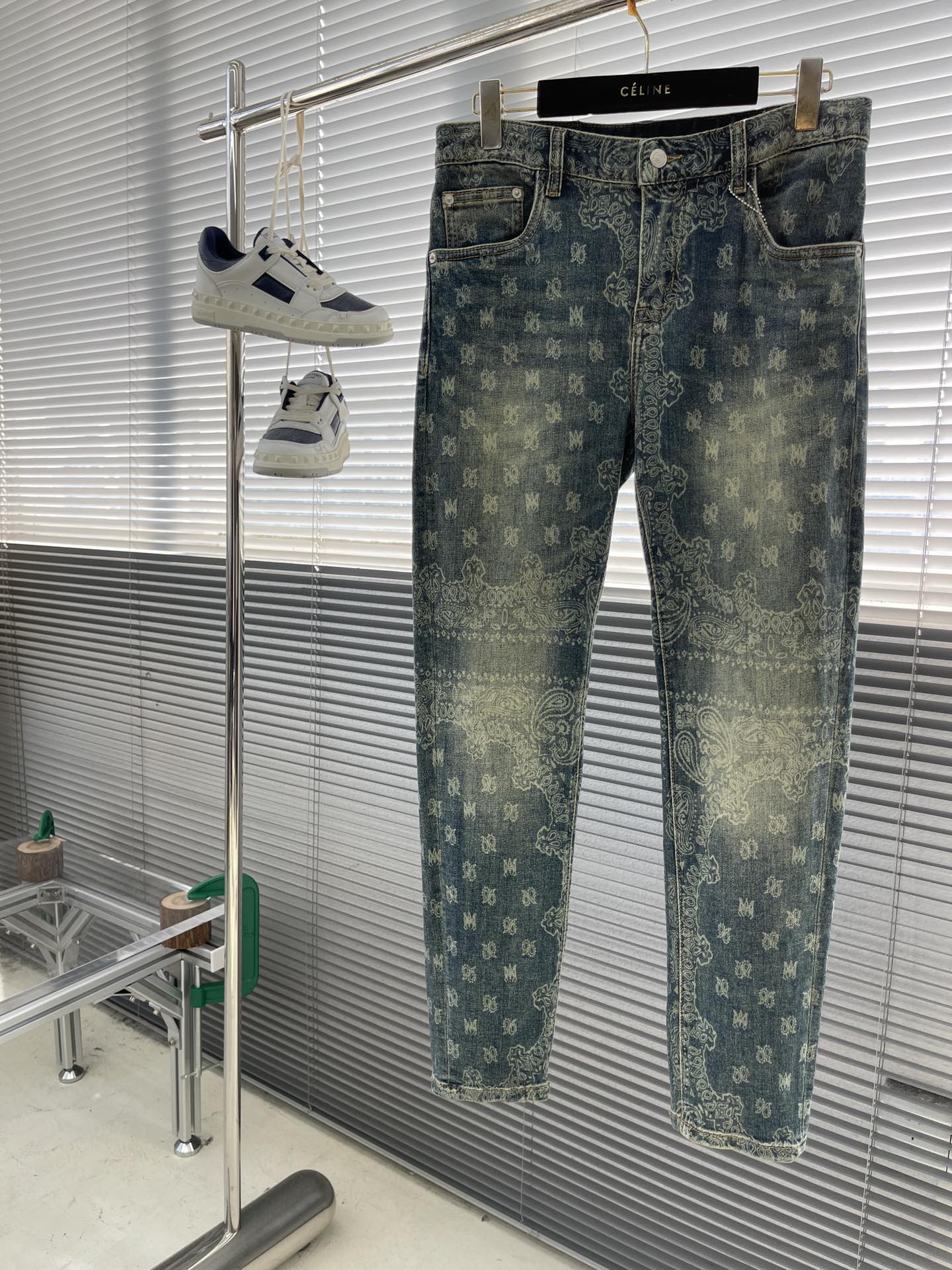 아미르 AMIRI  청바지