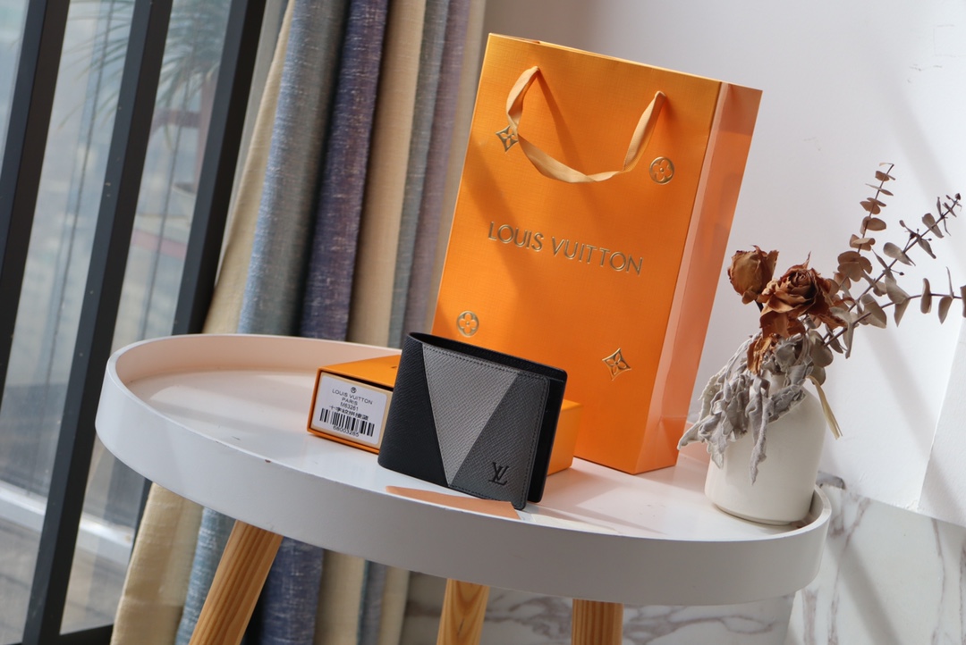 루이비통 Louis Vuitton N63261 지갑 11CM